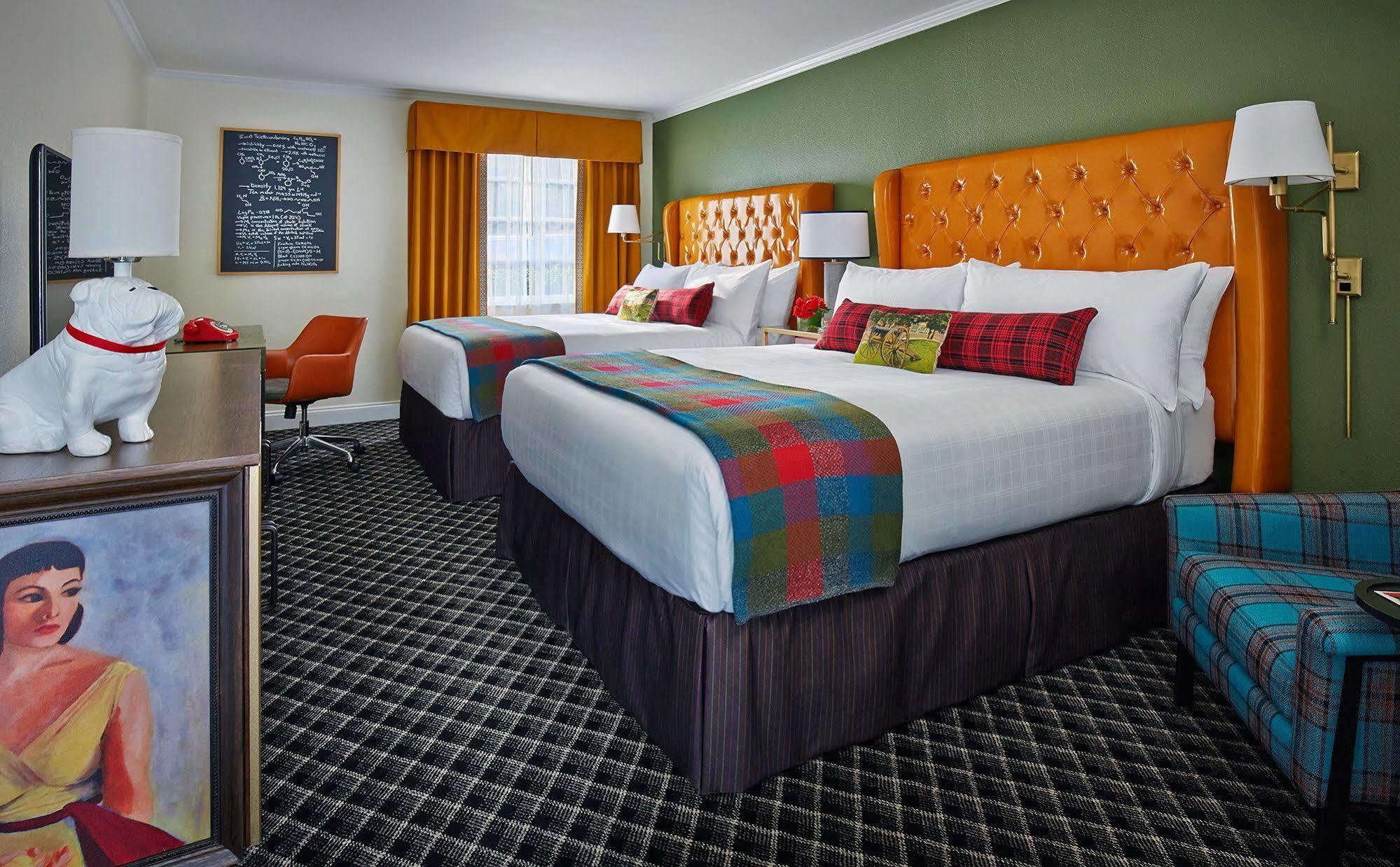 แกรดูเอต เอเธนส์ Hotel ภายนอก รูปภาพ
